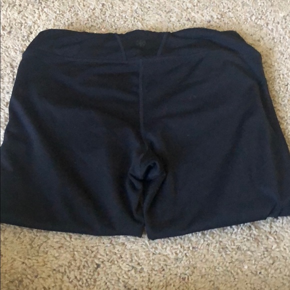 Workout capris - Picture 3 of 4